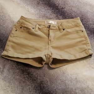 🔴 🎉 🎊 No Boundaries Tan Shorts